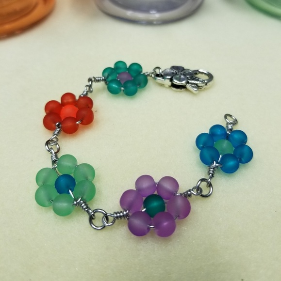 J & R Gems & Jewelry! Jewelry - Multicolored Sea Glass Flower Bracelet.